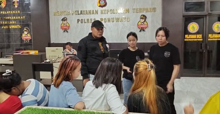 12 Wanita Penghibur di Kafe Pohon Cinta Terjaring Razia, Tiga Masih Dibawah Umur
